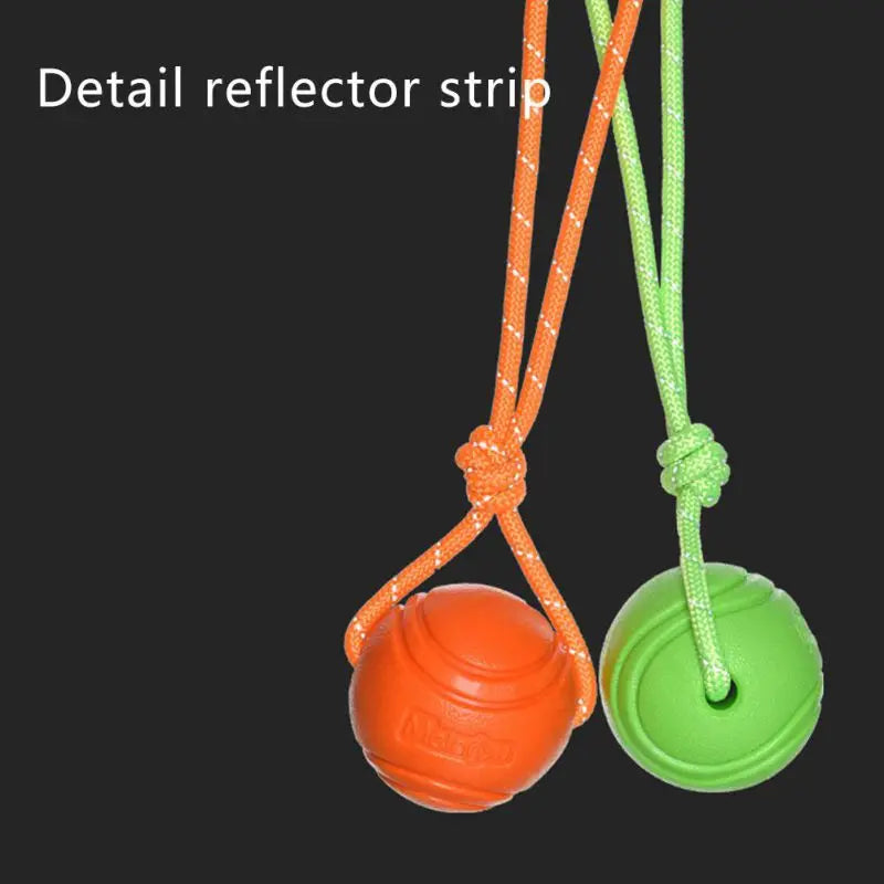 Reflektierender Hundeball mit Seil – Interaktives Spielzeug aus Gummi für große & kleine Hunde